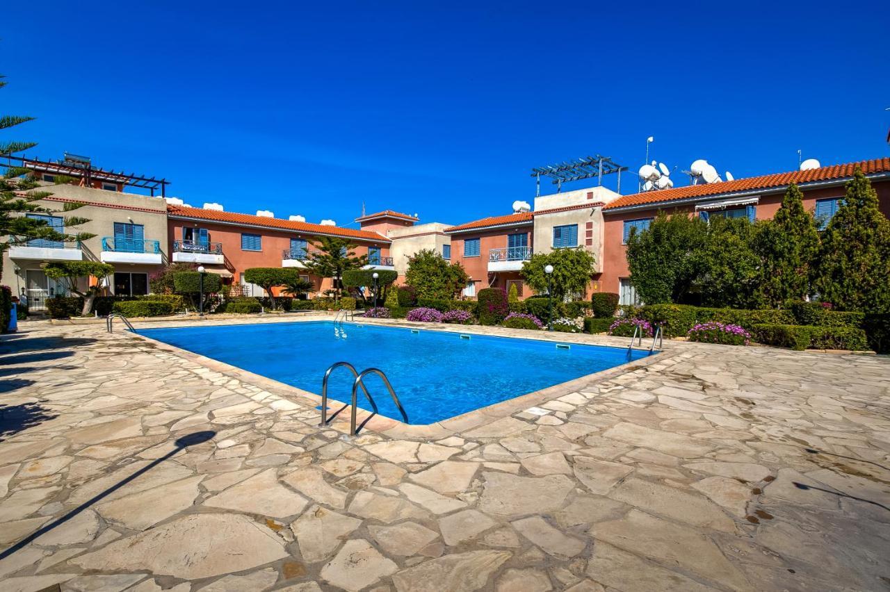Antonia'S Palace Rooftop Jacuzzi Stunning View Paphos Buitenkant foto